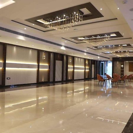 Golden Stone Resorts Alīgarh Zewnętrze zdjęcie