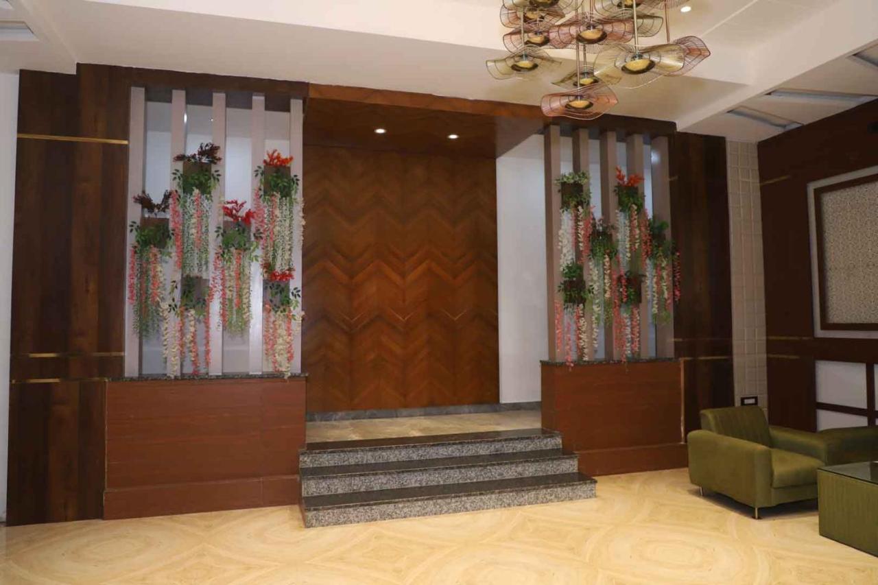 Golden Stone Resorts Alīgarh Zewnętrze zdjęcie