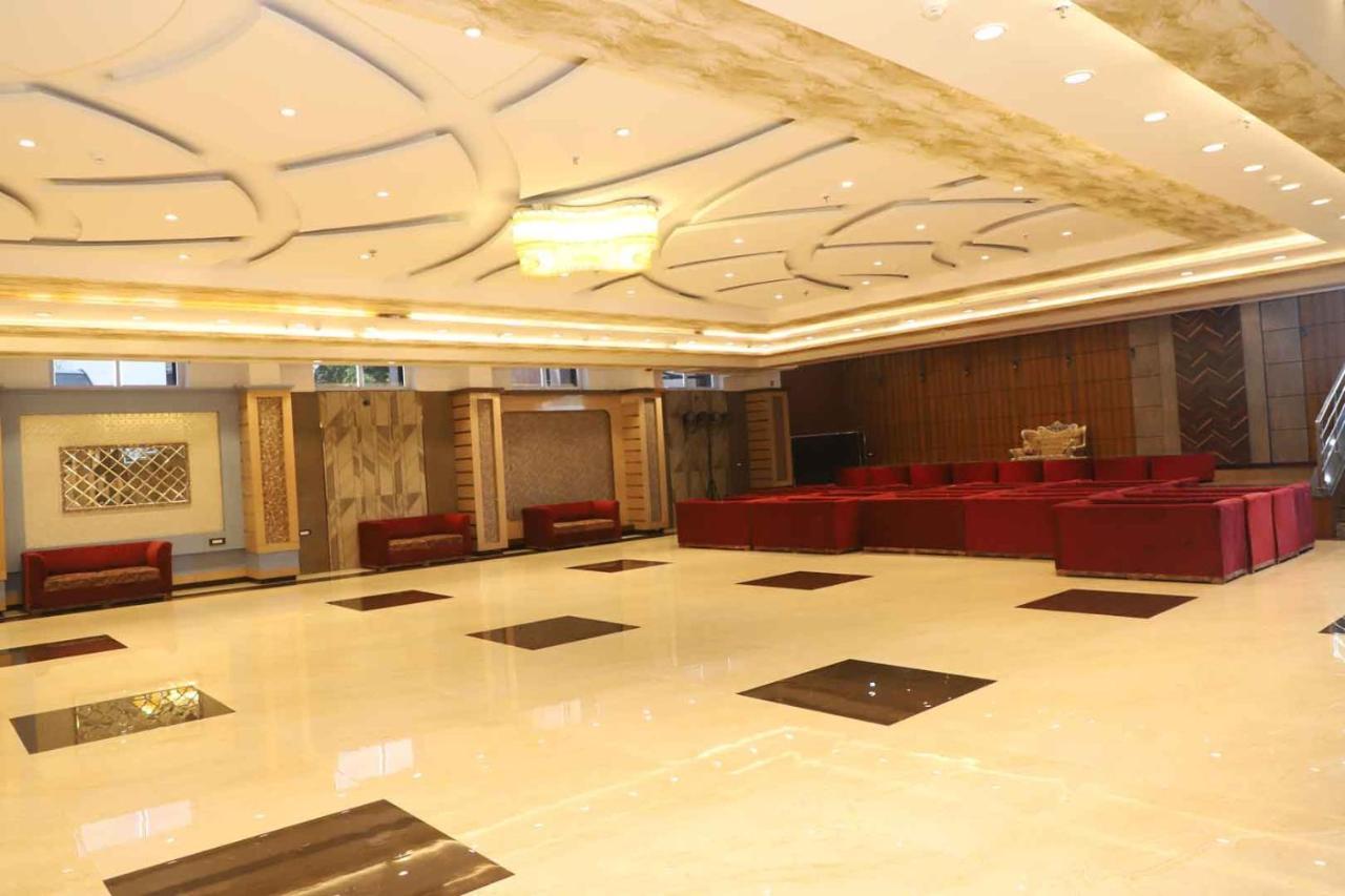 Golden Stone Resorts Alīgarh Zewnętrze zdjęcie
